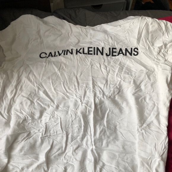 white calvin klein tee - Picture 2 of 5